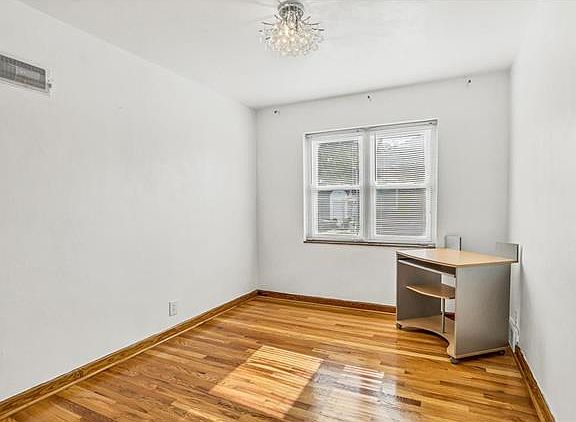 5th image of 4325 Grasso Ave