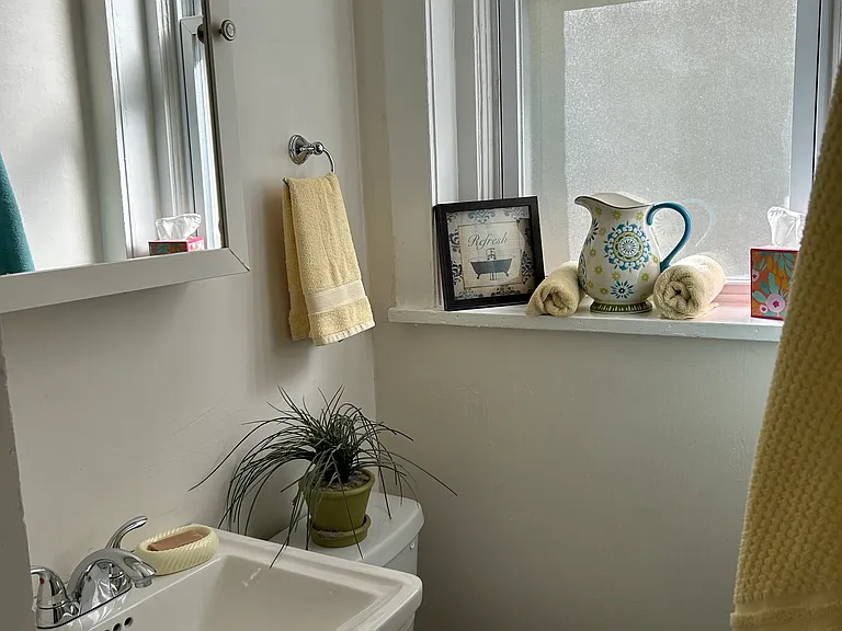 208 S Lincoln St #B — Photo 24