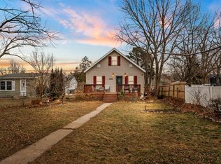 2036 Avon St, La Crosse, WI 54603