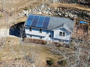 1042 Oakham Rd, New Braintree, MA 01531