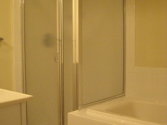 NEW CERAMICS, VANITIES, TOPS