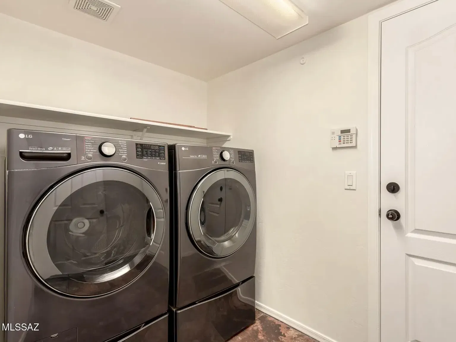 5 bed, 2909 sqft, $2,850 — Photo 4