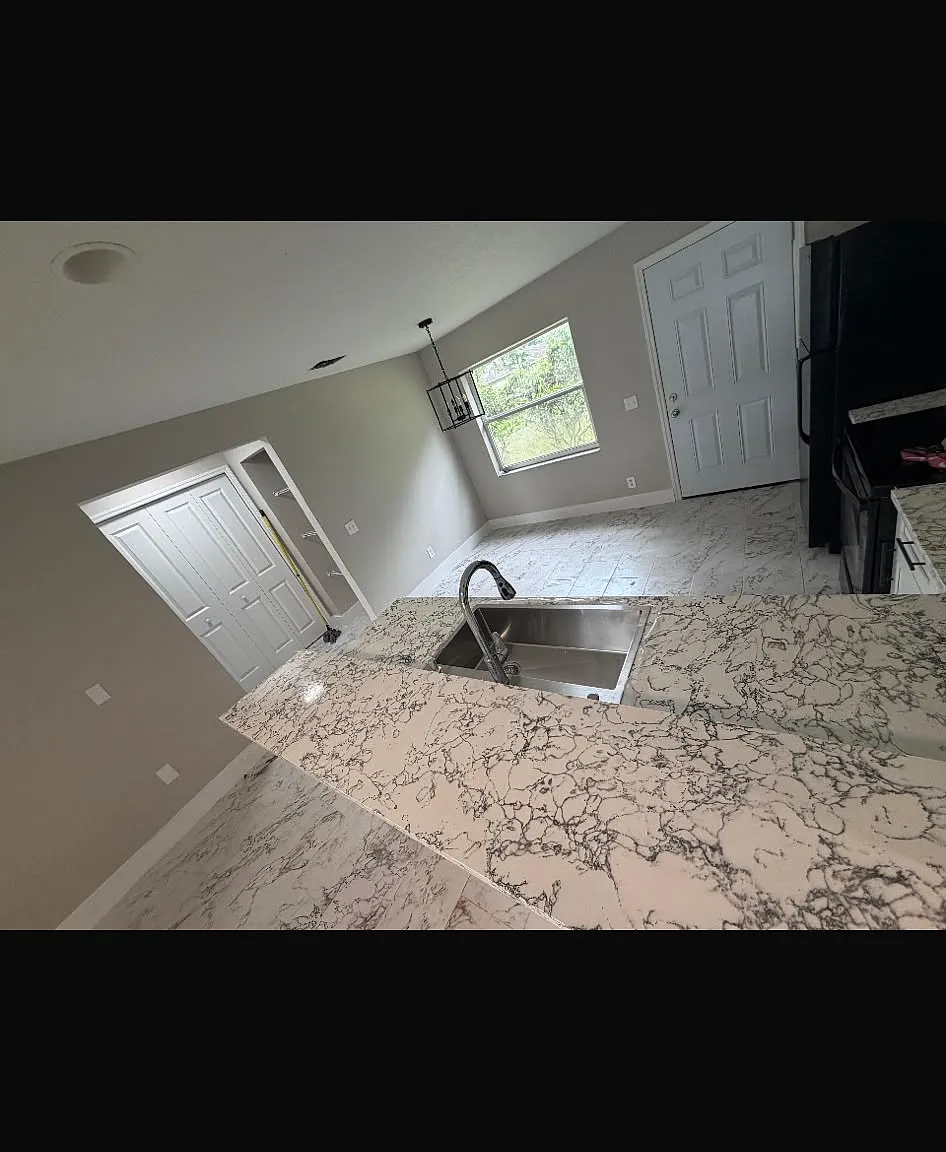 3 bed, 1209 sqft, $2,500 — Photo 2