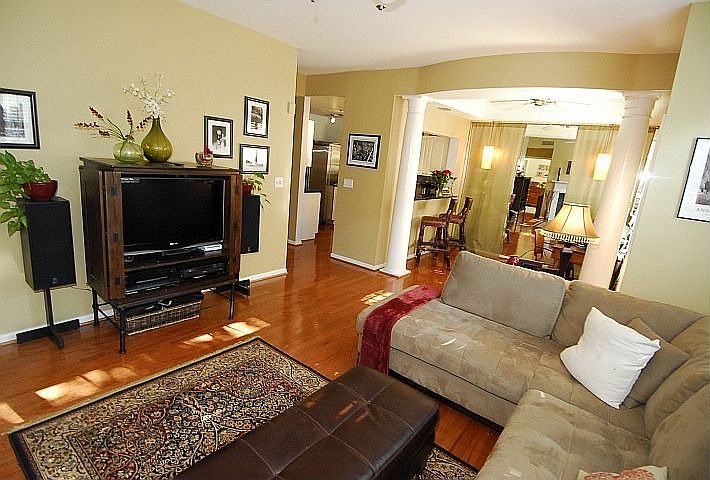 Sophisticated 2 bedroom, 2 bathroom condo in the center of Atlanta.