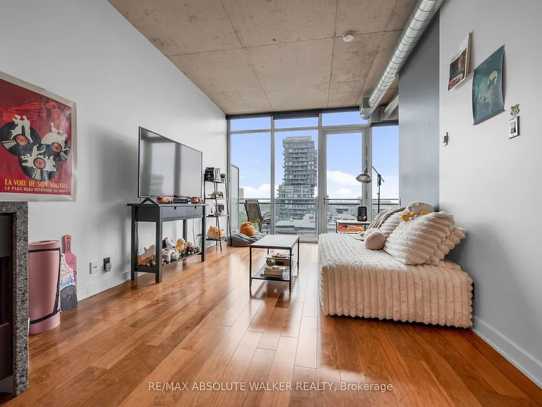 360 McLeod St #717 — Photo 15
