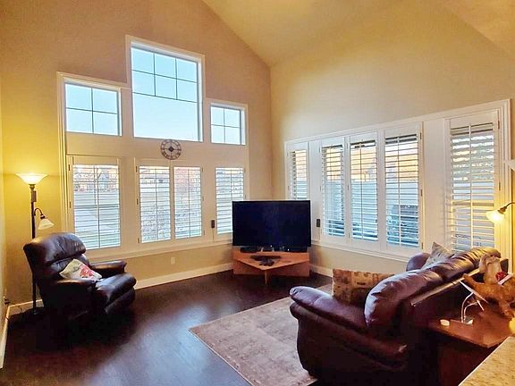 3rd image of 10221 S Mystic Brook Way
