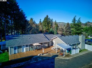 369 Upper Camp Loop Rd, Roseburg, OR 97470