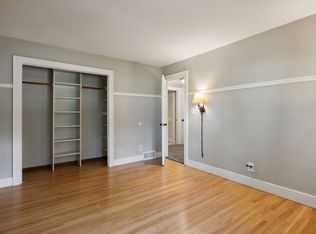 8615 Boiling Springs Ln, Shakopee, MN 55379