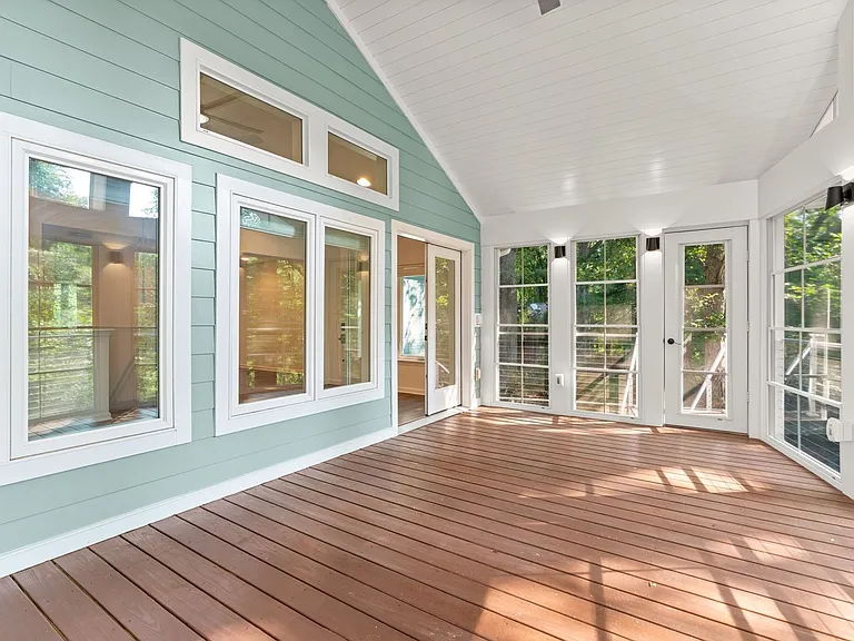 109 Devon Ct — Photo 16