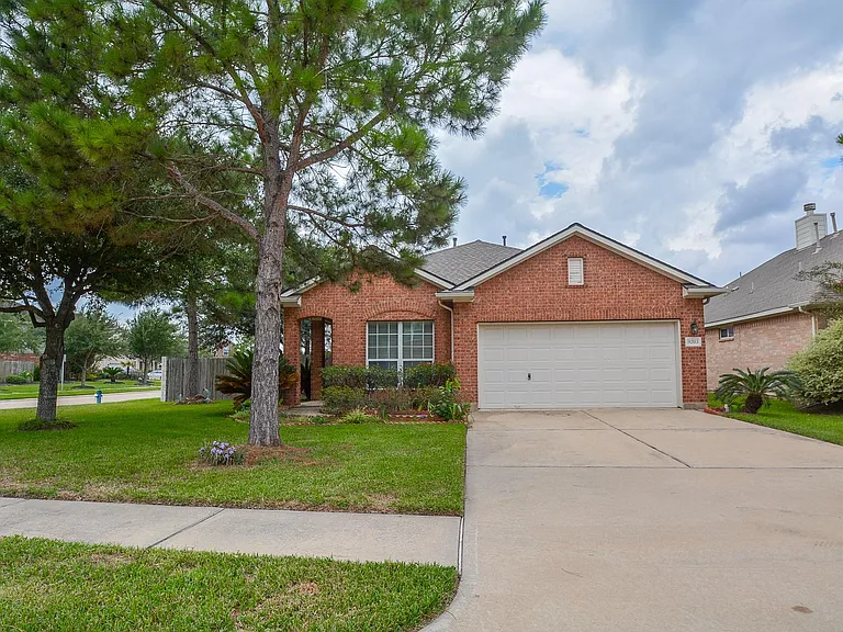 9203 Kransbury Ln — Photo 4
