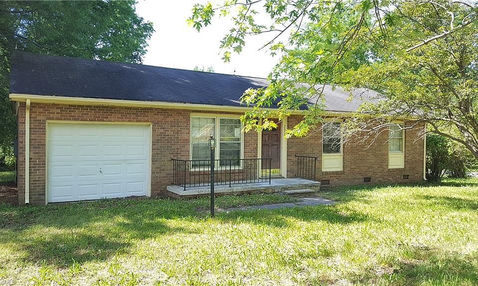 1st image of 2559 Hilldale St