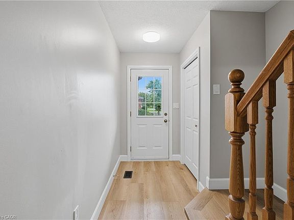 5th image of 30 Imperial Rd S #3
