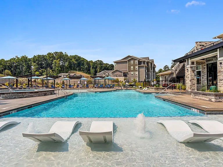 Icon Apartment Homes at Hardin Valley — Photo 11