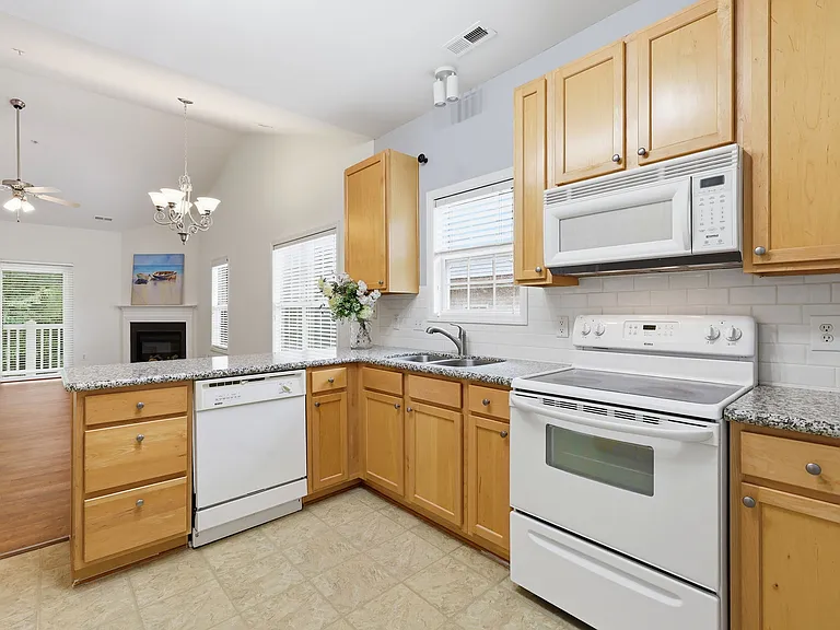 1224 Claret Ln #1200 — Photo 12