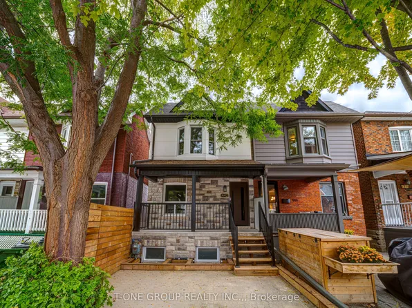 442 Margueretta St, Toronto, ON M6H 3S5