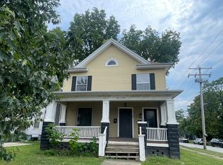 301 E Locust St, Bloomington, IL 61701