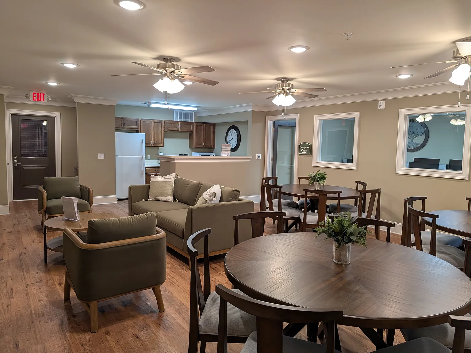 Hazel Park Apartments — Photo 2