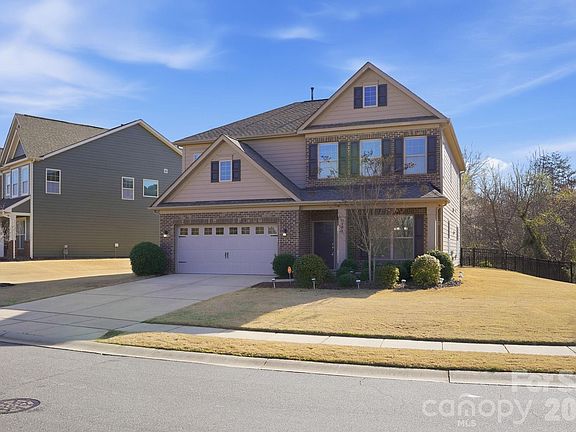 2nd image of 226 Hawks Creek Pkwy