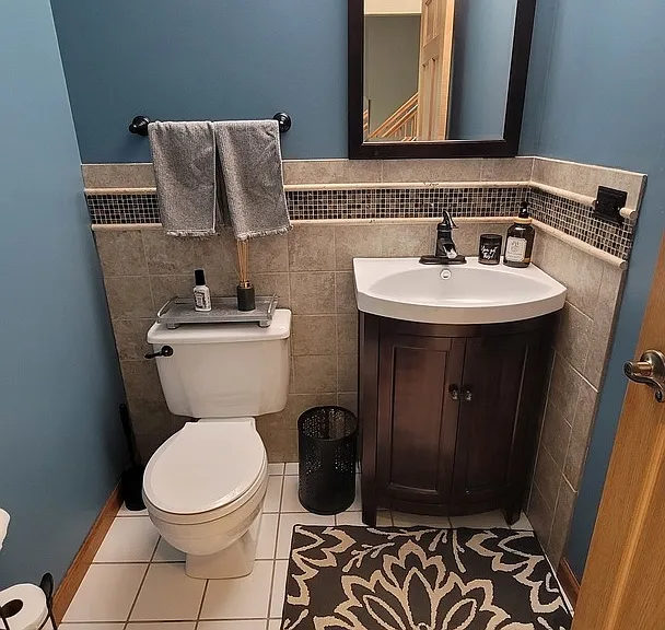 3885 Thornberry Way — Photo 1