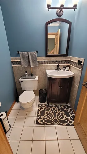 3885 Thornberry Way Photo 1