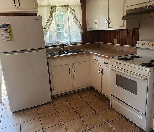 3rd image of 6417 Morganton Rd