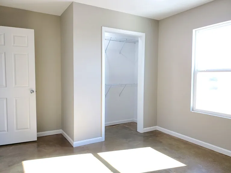 608 Main St #2 — Photo 8