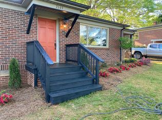 2149 6th St NE, Hickory, NC 28601
