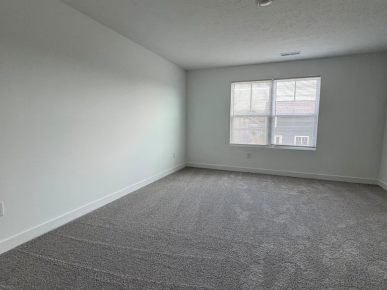 1577 Albatross St — Photo 16