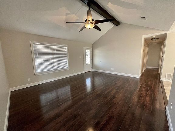 3rd image of 105 Bayou Dr