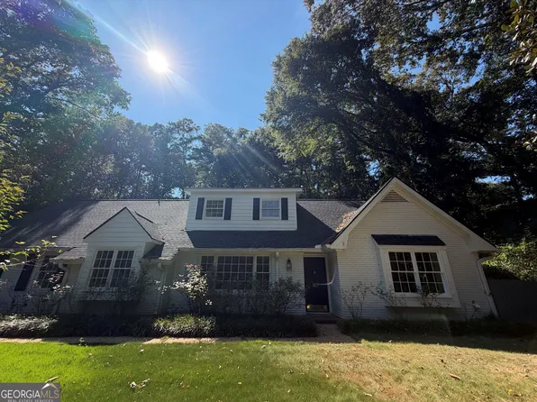 807 Piney Woods Dr, Lagrange, GA 30240