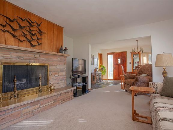 3rd image of 2419 Glenwood Ave