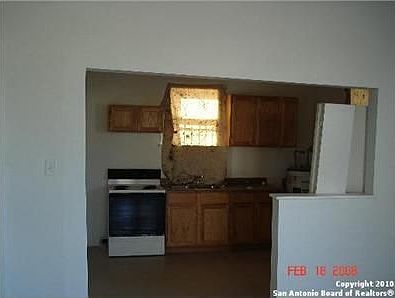 3rd image of 301 S Olive St