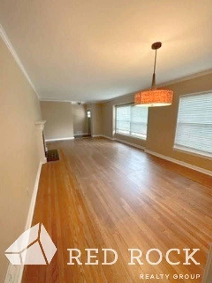 3BR / 1.5 Bath Home in Crestwood North - Birmingham, AL — Photo 3