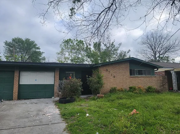 3718 Prudence Dr, Houston, TX 77045