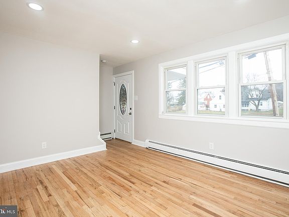 2nd image of 205 Quimby Ave