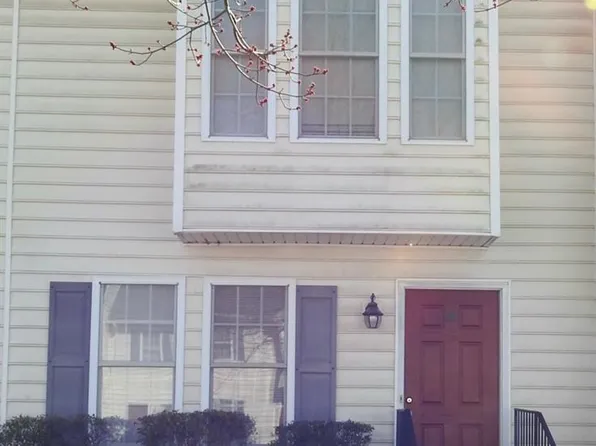 716 Leesville Rd APT 806, Lynchburg, VA 24502