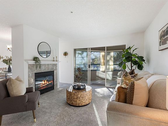 4th image of 1100 Union Rd #305