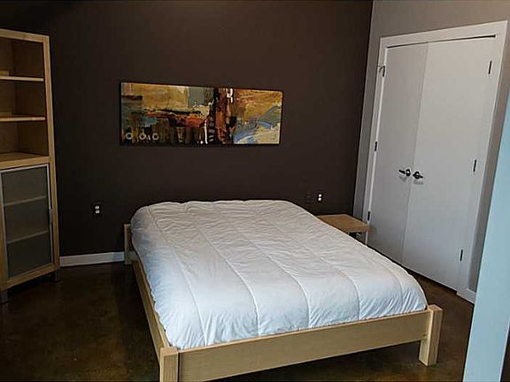 2nd image of 415 Saint Pauls Blvd Unit 405
