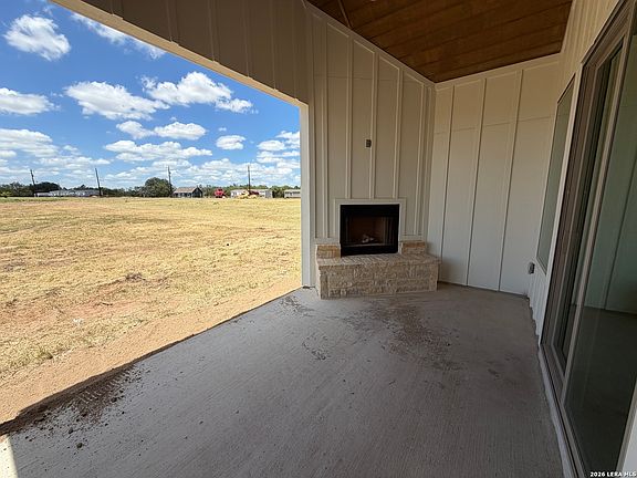 5th image of 16919 Rancho Escondido