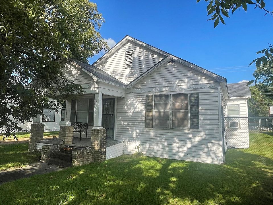 1st image of 1017 7th St