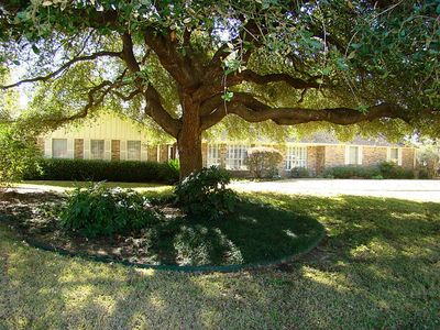 2712 E Cheri Ln, Brenham, TX, 77833