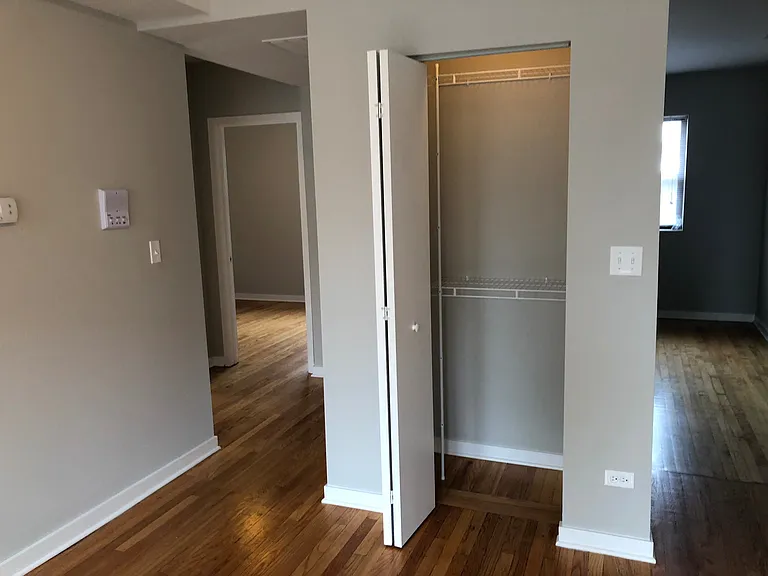 2442 W North Shore Ave — Photo 6