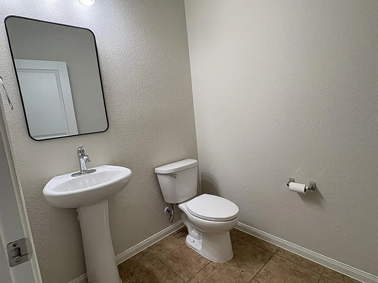 20115 Bellflower Glen Dr — Photo 16