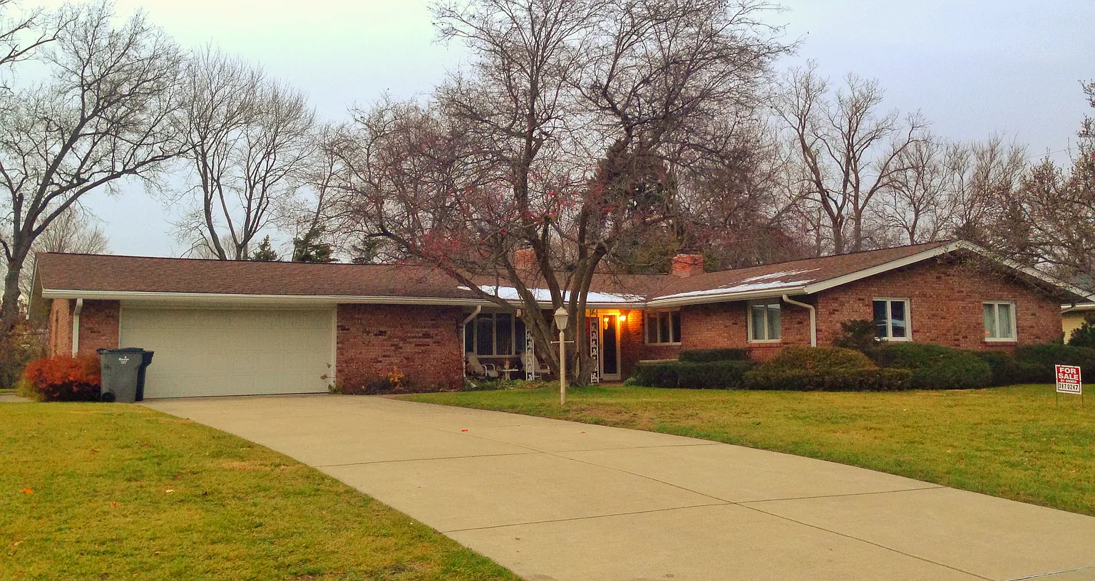 15595 Hearthstone Dr photo 1