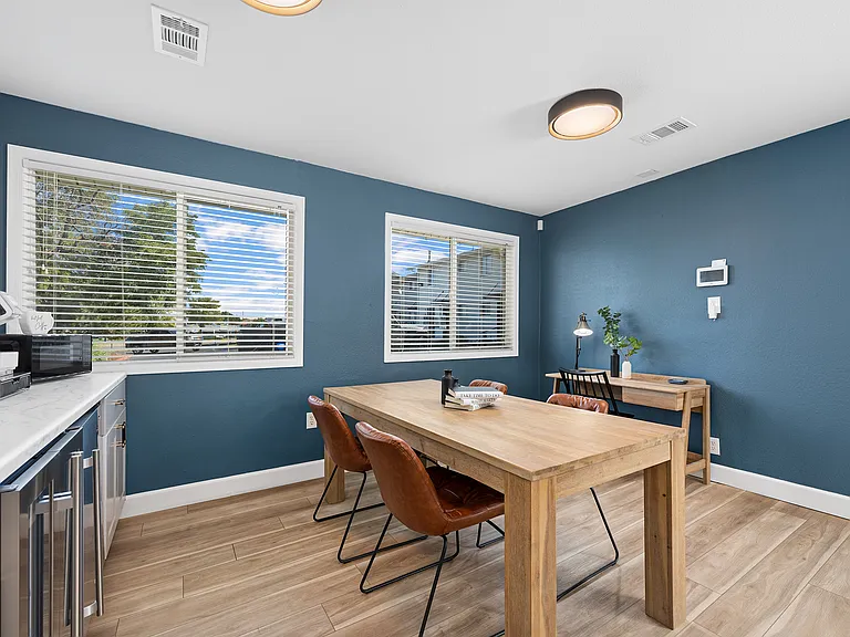 Fairview Apartments — Photo 12