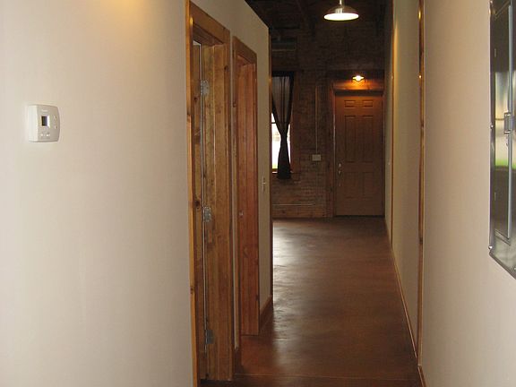 5th image of 252 Church Ct