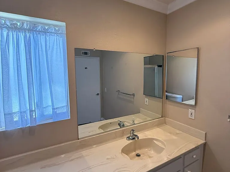 7208 Village 7 — Photo 13