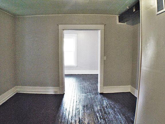 2nd image of 354 Quimby St NE