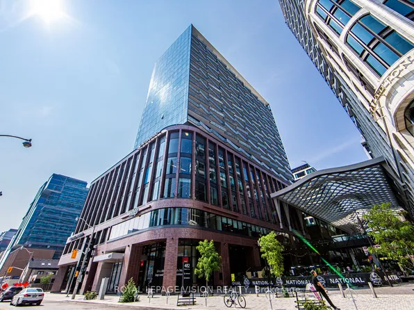 480 Front St W, Toronto, ON