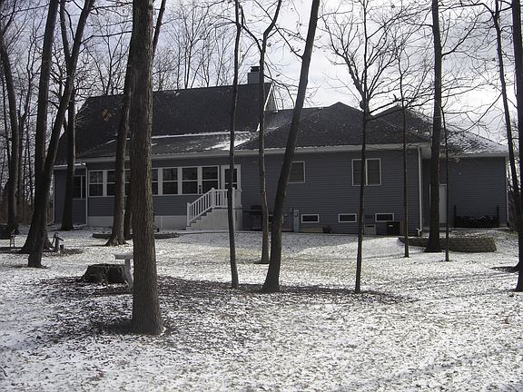 3rd image of 12256 Forrest Dr